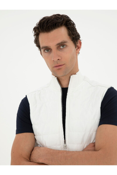 White Down Vest (50287900-VR013) - CACHAREL (1)