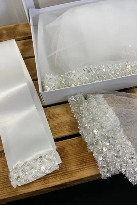 White Elegant Bridal Veil Set, Rhinestone Henna Veil Set 6 Pieces-White - 6