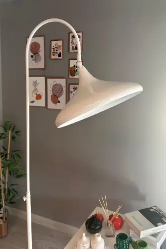 White Floor Lamp Adjustable Head Modern Decorative Metal Living Room Study Room-White - 5