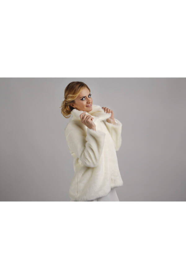 White Fur Bridal Stole Jacket - 2