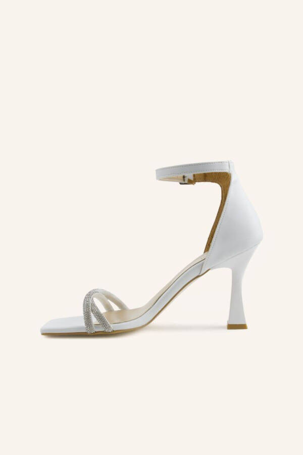 White Heeled Bridal Shoe - 18