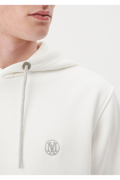 White Hoodie with Embroidered Logo 065809-34519 - 9