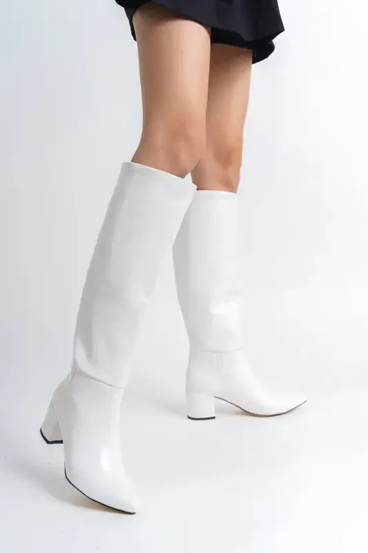 White knee-high heeled boots (zipperless) - DS AYAKKABI