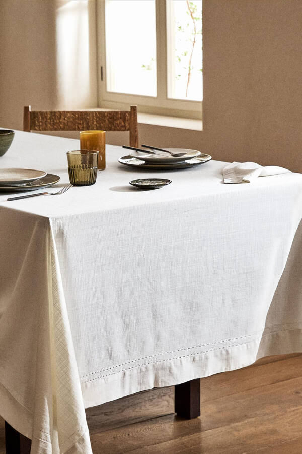 White lace cotton tablecloth. - 21