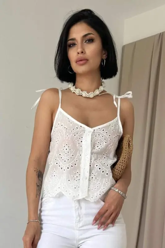 White Lace-Trimmed Broderie Blouse - BÜYÜKBEDENIZ