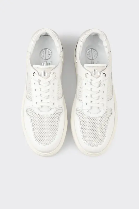 White Men's Sport Shoe - White - 4