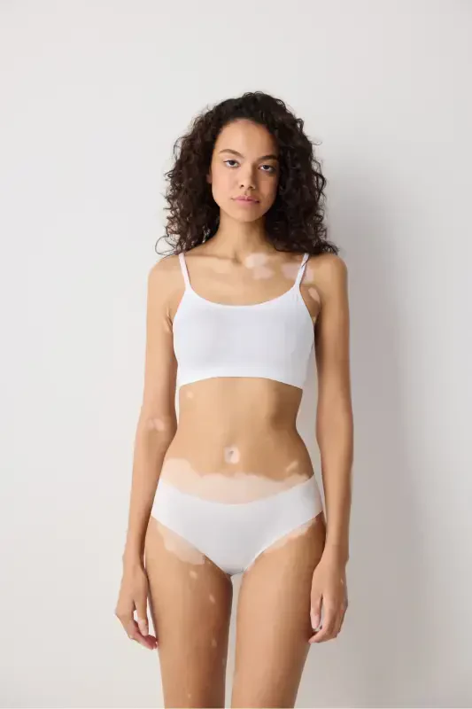 White Nu Basic Padded Seamless Wirefree Bra-White - PENTI