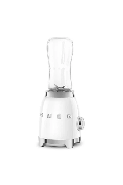 White personal blender in 50s style - 4