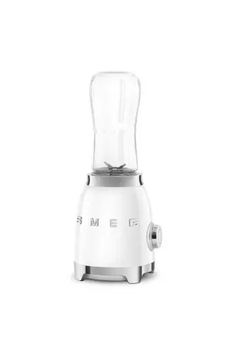 White personal blender in 50s style - 4