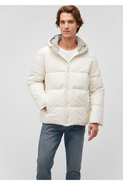 White puffer jacket with hood (0110211-71621) - 2