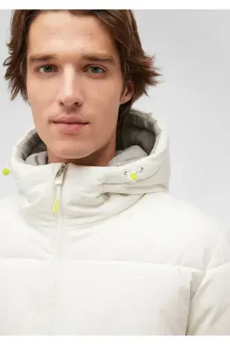 White puffer jacket with hood (0110211-71621) - 8