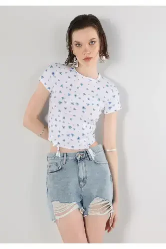 White, short-sleeved, printed crop t-shirt - 4
