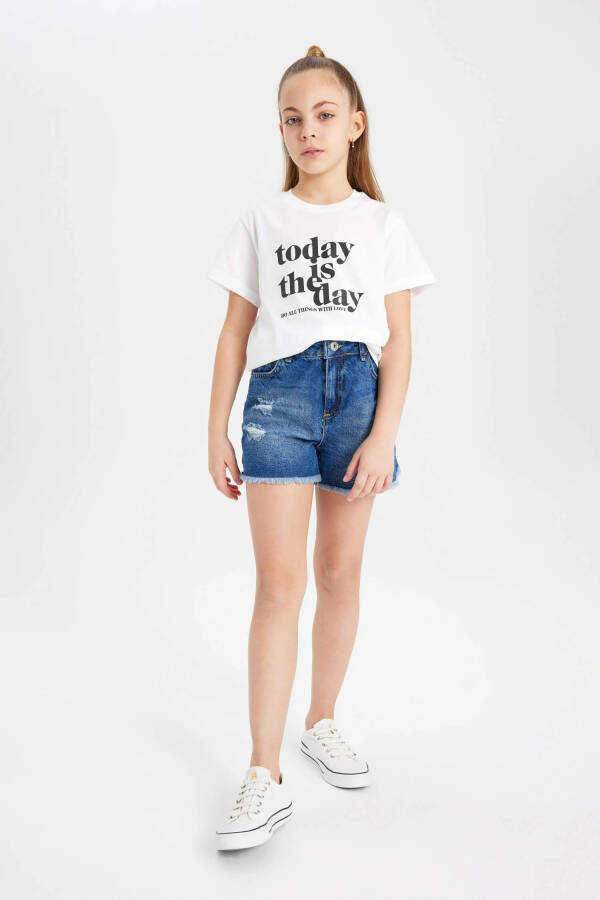 White Short-Sleeved Printed T-Shirt for Girls - 8