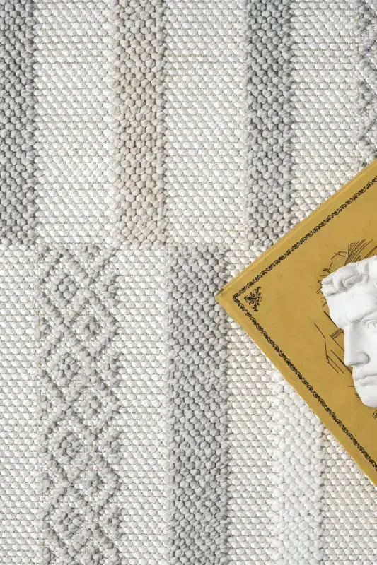 White Soft Textured Rug Carpet Living Room Kitchen Hallway Runner Woven Machine Carpet 003-Cream 2 - 3