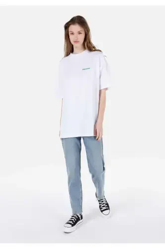 White T-shirt with Unisex Lilseb Slogan - 3