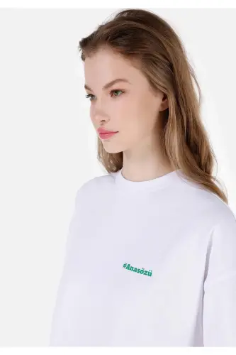 White T-shirt with Unisex Lilseb Slogan - 4