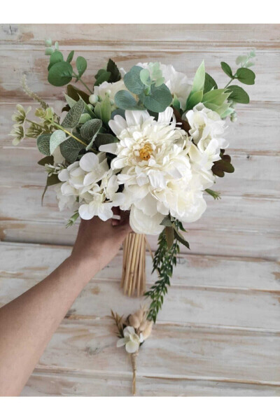 White Toned Hand Bouquet - 20