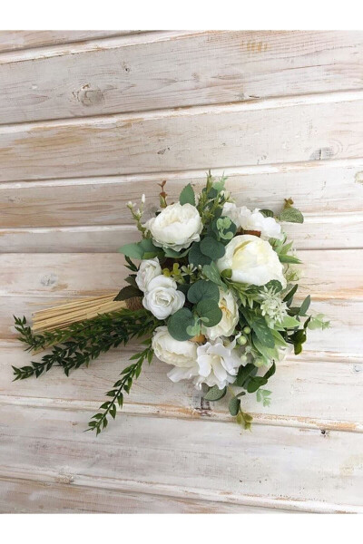 White Toned Hand Bouquet - 26