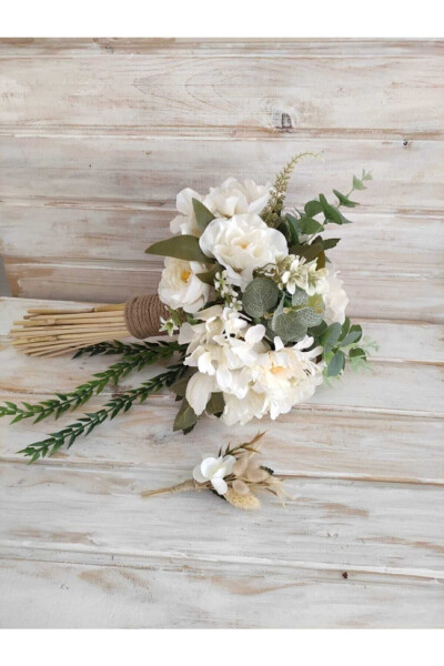 White Toned Hand Bouquet - 27