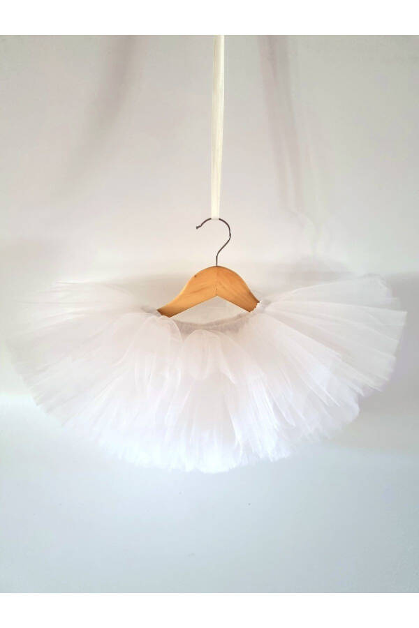 White Tulle Skirt (FLUFFY DREAM TULL) April 23rd - 8