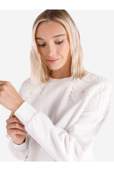 White women's sweatshirt, crew neck, lace detail on shoulder, regular fit. - 8