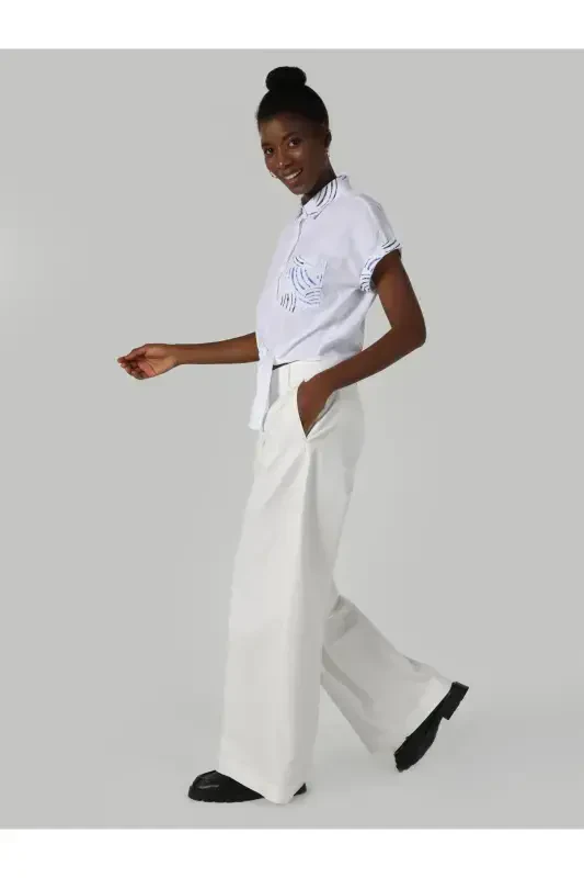 White women's wide leg, high waisted pants. - 3