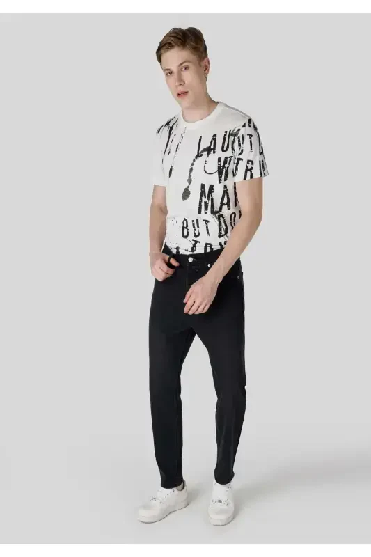 Wide fit, tapered leg, grey men's jeans. - 3