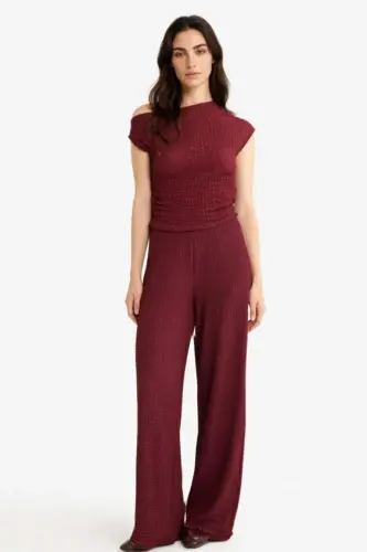 Wide Leg Crinkle Trousers-Burgundy - DEFACTO (1)