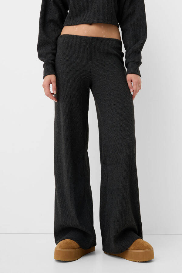 Wide leg flared pants - 1