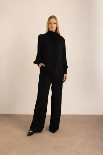 Wide-leg pants - 1