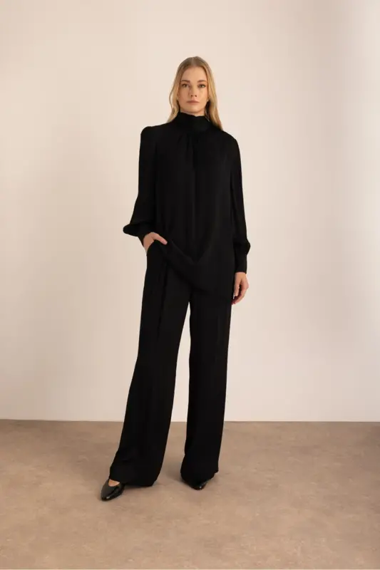 Wide-leg pants - AKER