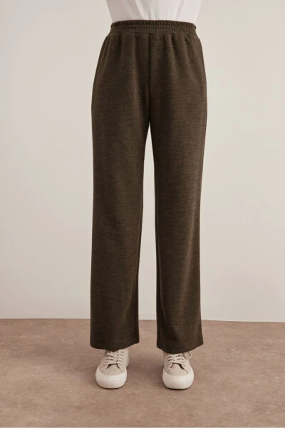 Wide-Leg Pants - AKER (1)