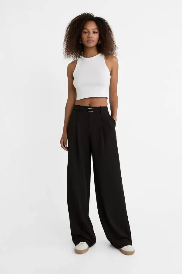 Wide-leg trousers with smart buckle detail - 1