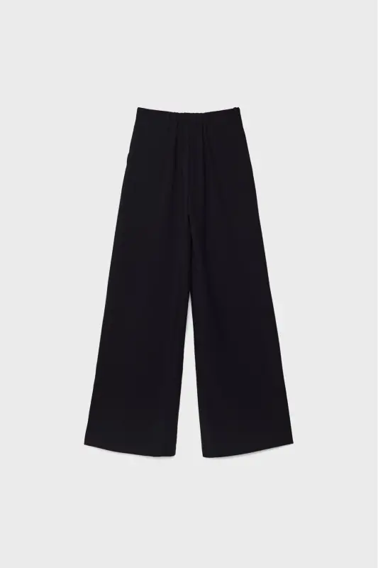 Wide-leg trousers with smart buckle detail - 6
