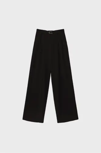 Wide-leg trousers with smart buckle detail - 9