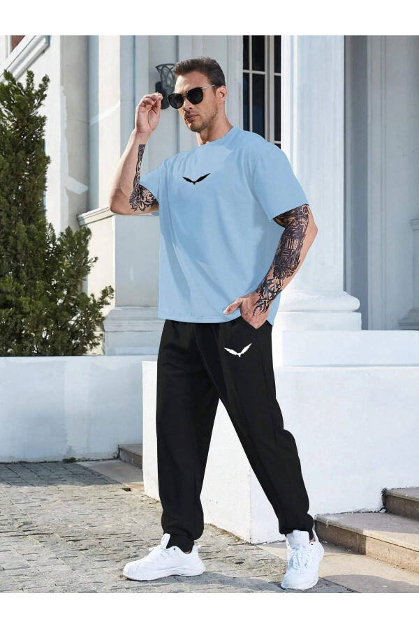 Wings Chaqaloq ko'k rangli futbolkasi qora rangli Jogger sport shim - Chop etilgan yuqori va pastki sport kostyumi Oversize krujka bo'yin - 2