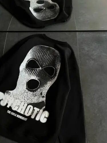 Winter Crewneck Printed Sweatshirt - Black - 3