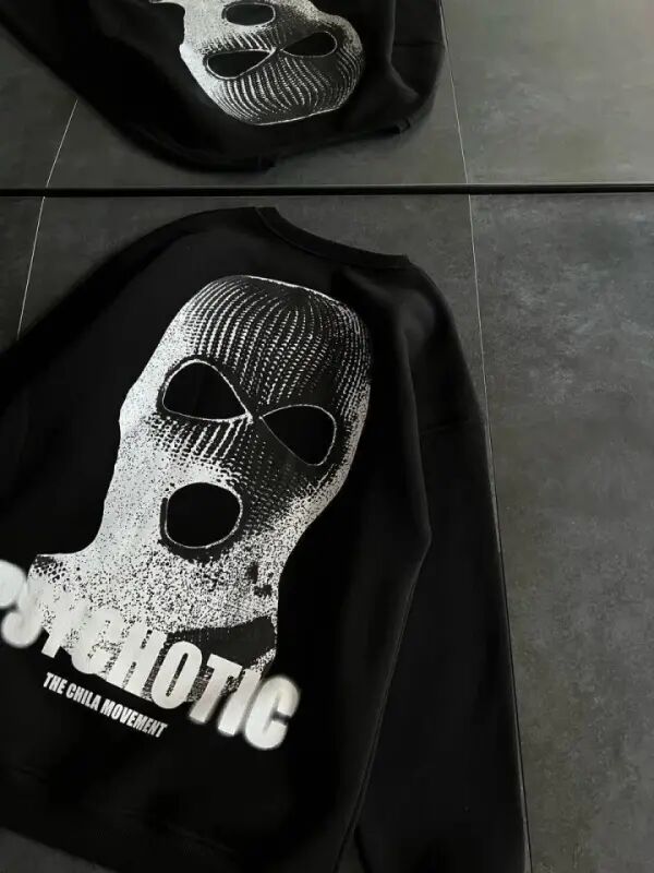 Winter Crewneck Printed Sweatshirt - Black - 3
