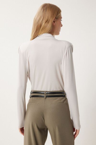 Woman Beige Envelope Neck Frill Snap Sandy Blouse ZH00039 - 4