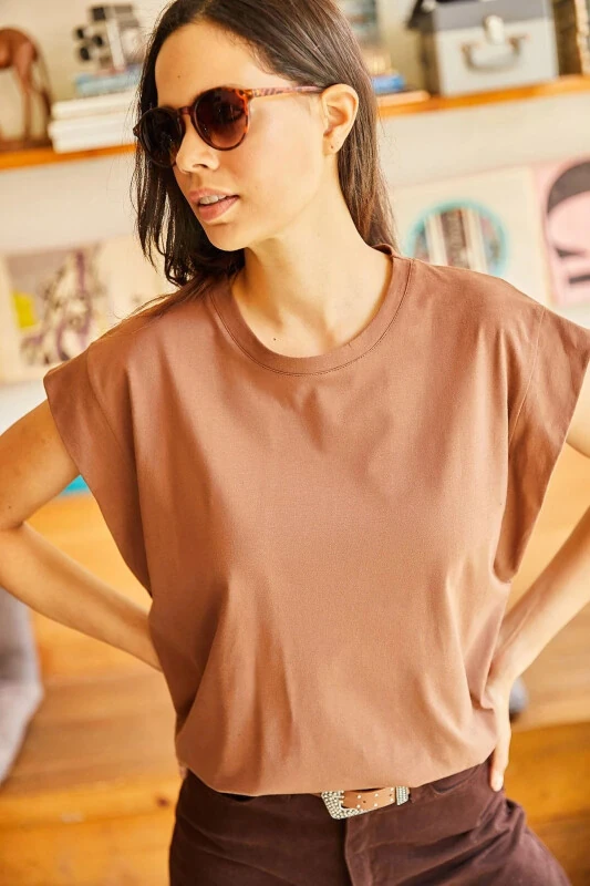 Woman Bitter Coffee Armpit Patchwork Bat T-shirt - 1