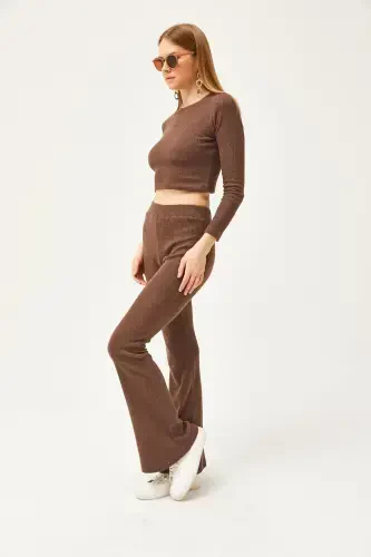 Woman Bitter Coffee Crop Top and Spanish Leggings Set - OLALOOK (1)