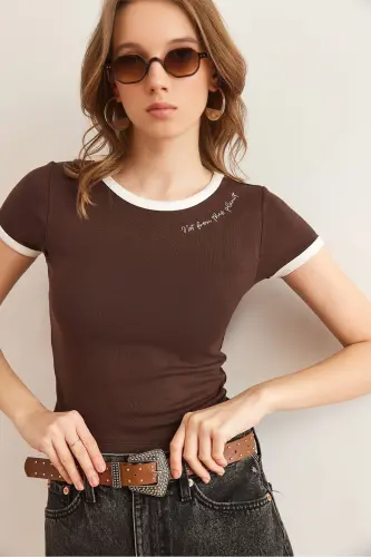 Woman Bitter Coffee Writing Detailed Modal Buttoned Crop Blu - 1