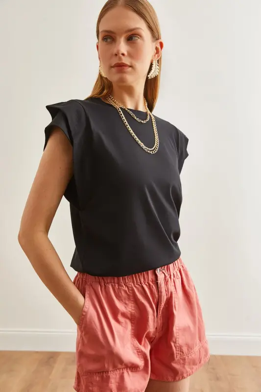 Woman Black Arm Detailed Cotton T-Shirt TSH-19000819- - OLALOOK