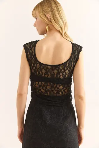Woman Black Backless Ruched Side Lace Blouse - 7