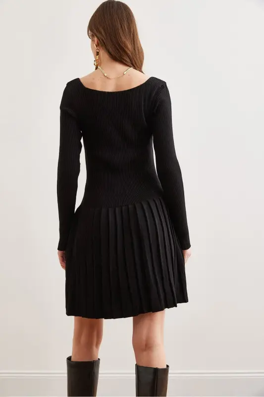 Woman Black Button Detailed Skirt Pleated Knitted Dress - 7
