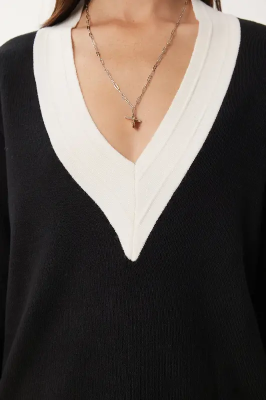 Woman Black Contrast V Neck Knit Sweater US00924-Si - 4