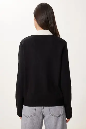 Woman Black Contrast V Neck Knit Sweater US00924-Si - 5