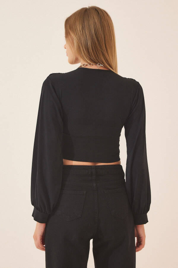 Woman Black Deep V-Neck Crop Sandy Knit BF00050 - 4