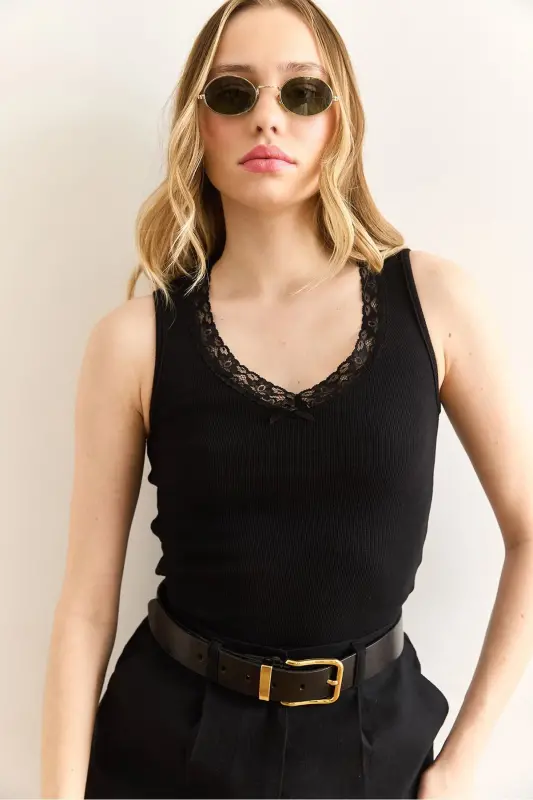 Woman Black Lace Detailed Cotton Tank Top BLZ - 1