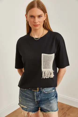 Woman Black Lace Detailed T-Shirt TSH-19000768-Black - OLALOOK (1)
